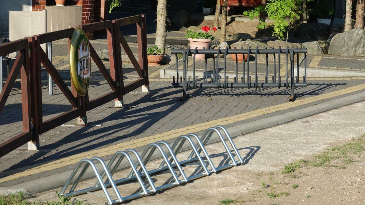 "Rowerowa Przystan" Turystyka Wiejska Nad Jeziorem Serwy W Sercu Puszczy Sucha Rzeczka Kültér fotó